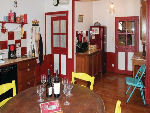 Four-bedroom Holiday Home In Viviers