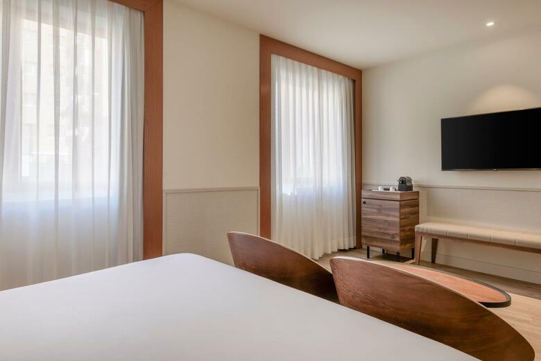 AC Hotel Los Vascos By Marriott