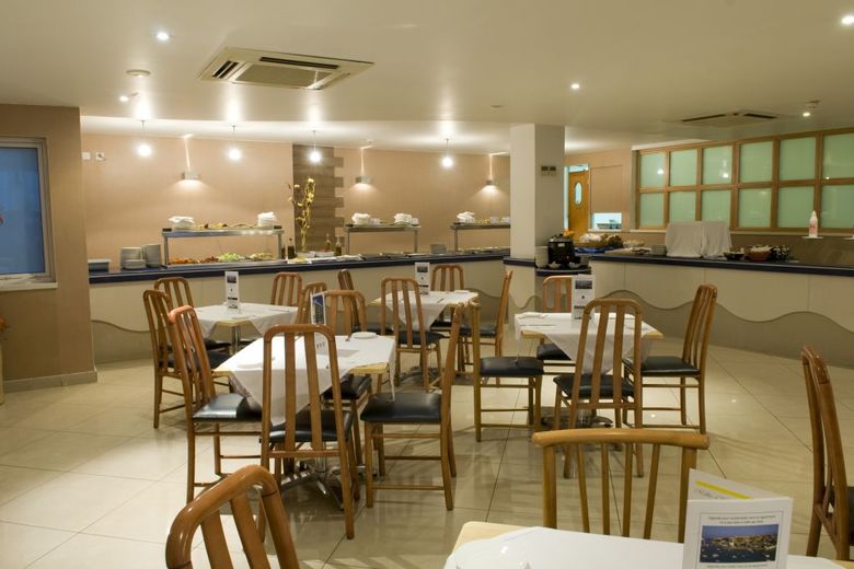 Bayview Hotel & Apartments