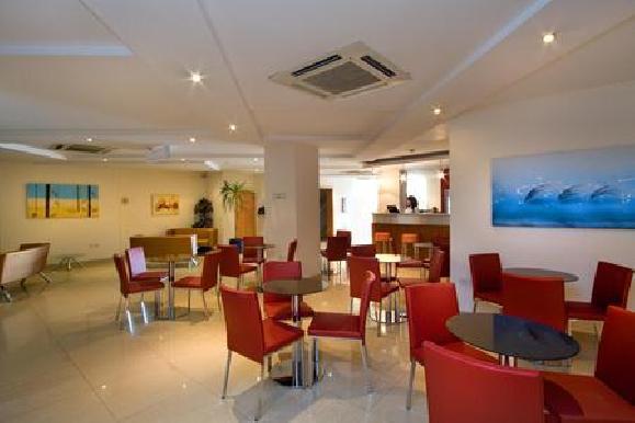Bayview Hotel & Apartments