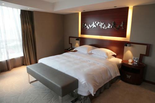 Huangyan Yaoda Hotel
