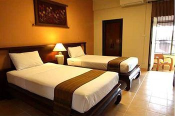 Hotel Tadkham Village