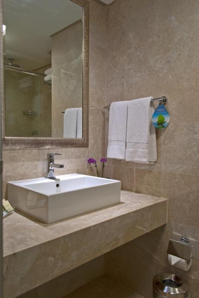 Lamartine Hotel