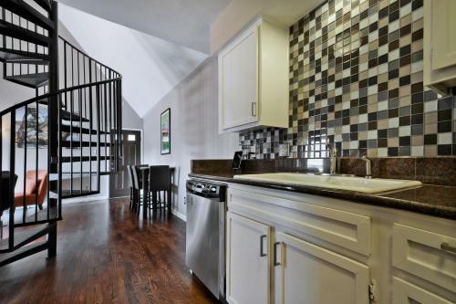 Apartamento Downtown Condo 301