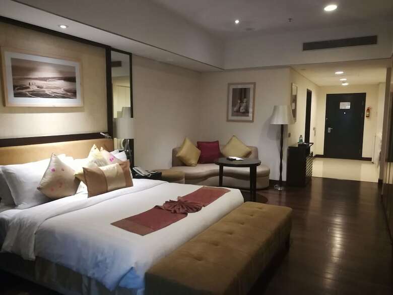 Hotel Somerset Greenways