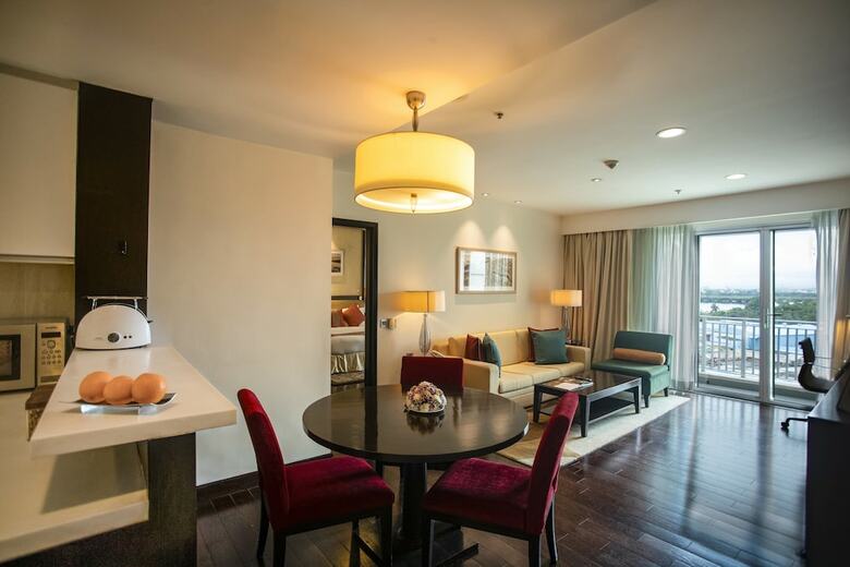 Hotel Somerset Greenways