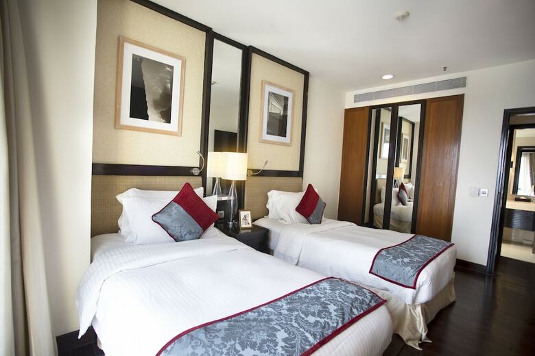 Hotel Somerset Greenways