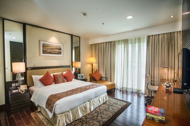 Hotel Somerset Greenways