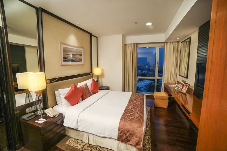 Hotel Somerset Greenways