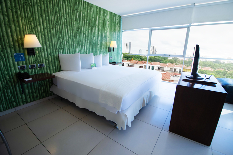 Hotel Lp Santa Cruz