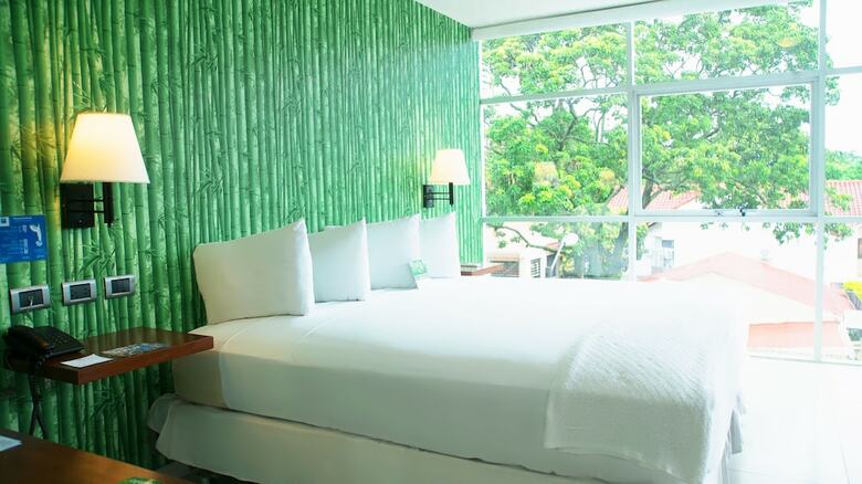 Hotel Lp Santa Cruz