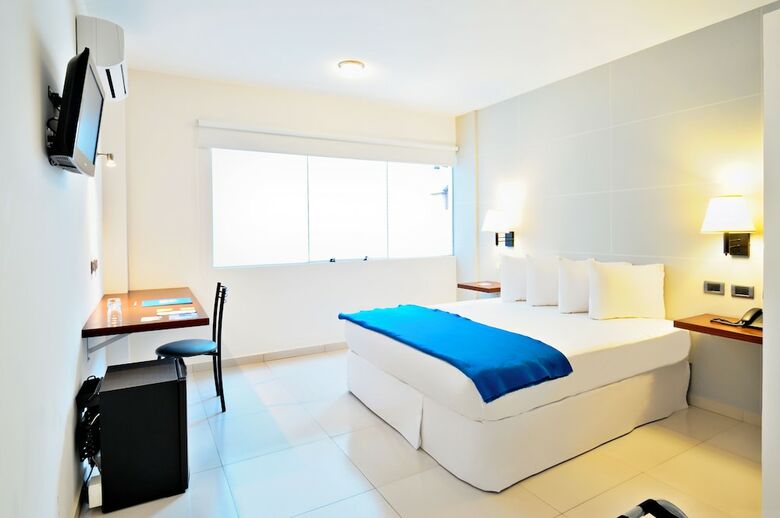 Hotel Lp Santa Cruz