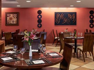 Mercure Maca� Hotel