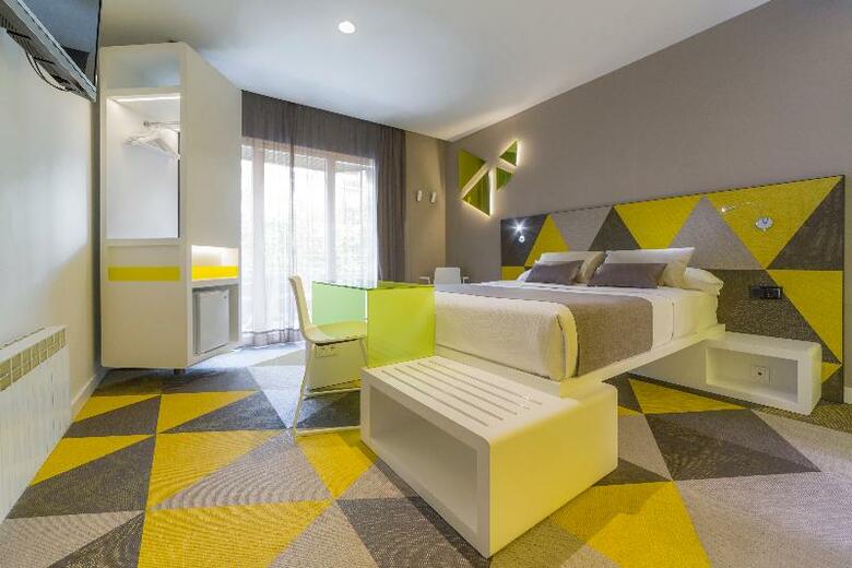 Hotel Macia Sevilla Kubb