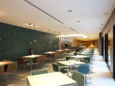 Hotel Macia Sevilla Kubb