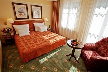 Hotel Carlsbad Plaza