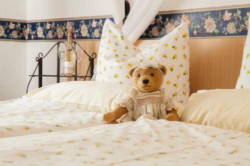 Hotel Goldenes Fa�
