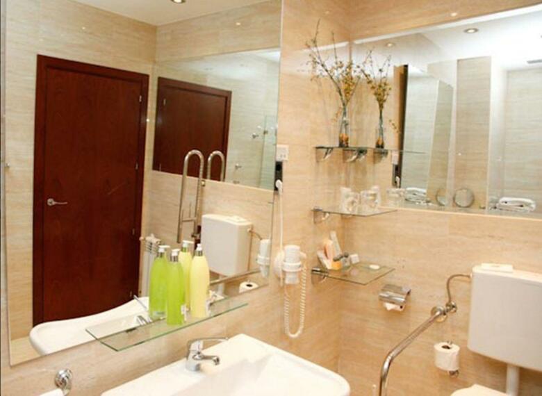Hotel San Juan de Los Reyes