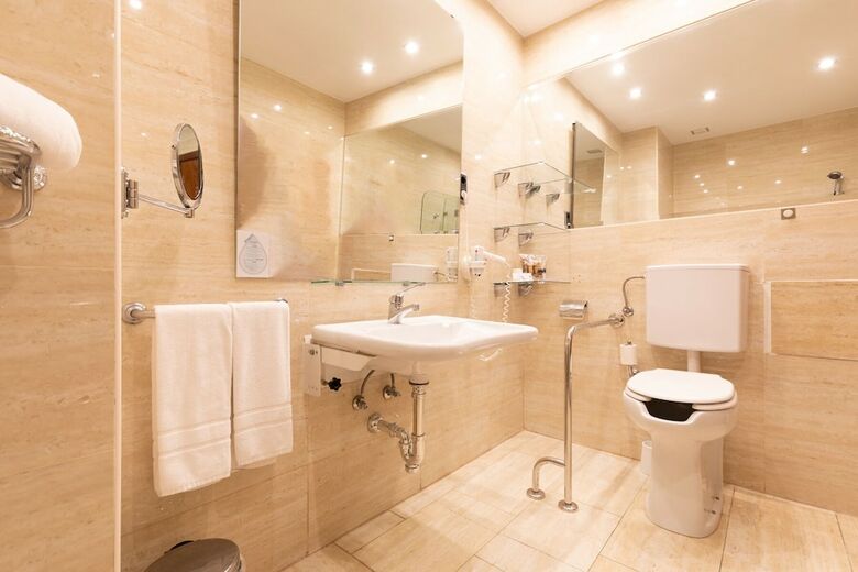 Hotel San Juan de Los Reyes