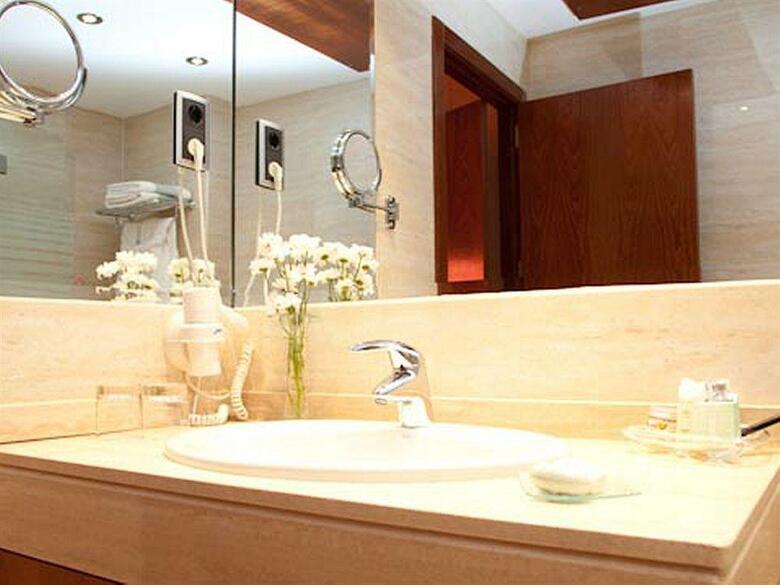 Hotel San Juan de Los Reyes