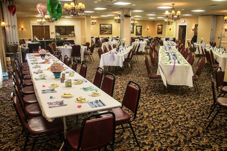 Hotel Quality Inn  And  Suites Conference Center