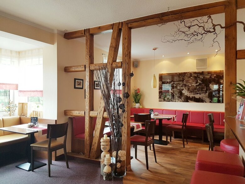 Hostal Caf�-restaurant Pension Haus Flora