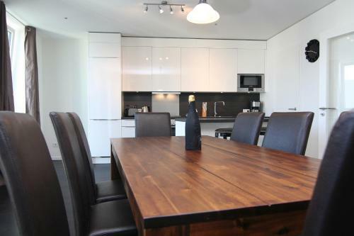 Holiday At Alexanderplatz Apartments