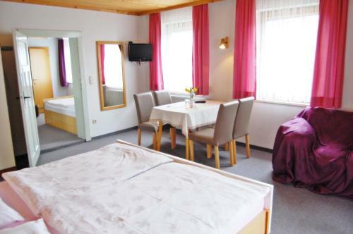 Hostal G�stehaus Fidelis
