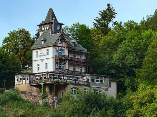 Hotel & Restaurant Schwarzaburg