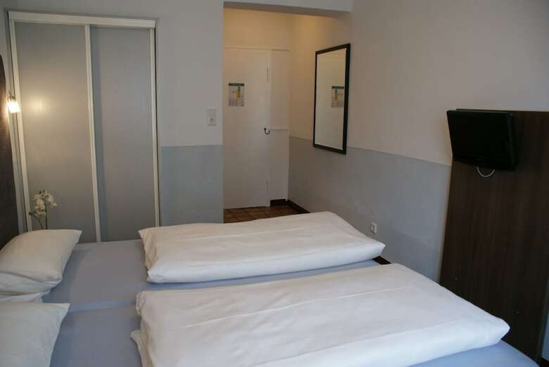 Bahn-hotel