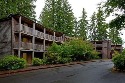 Hotel Lake Quinault Lodge