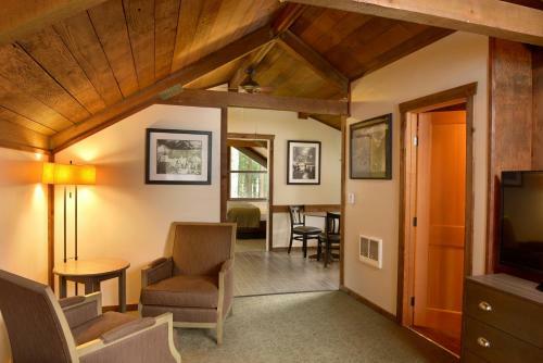 Hotel Lake Quinault Lodge