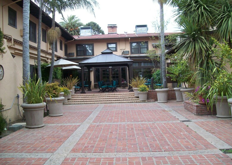 Hotel Historic Santa Maria Inn