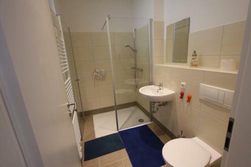 Apartamento Ferienwohnungen Am Markt Warnem�nde