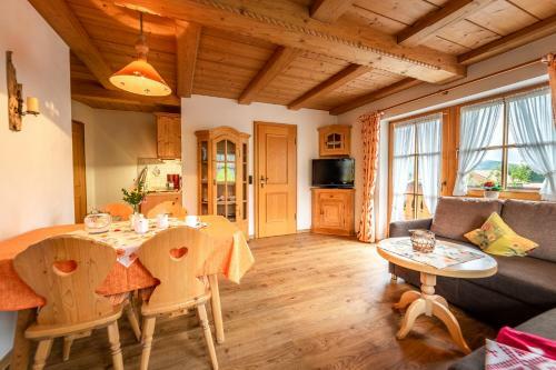 Apartamento Ferienwohnungen Hollweger