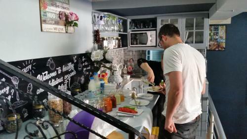 Hostal Funky Guest House & Bar