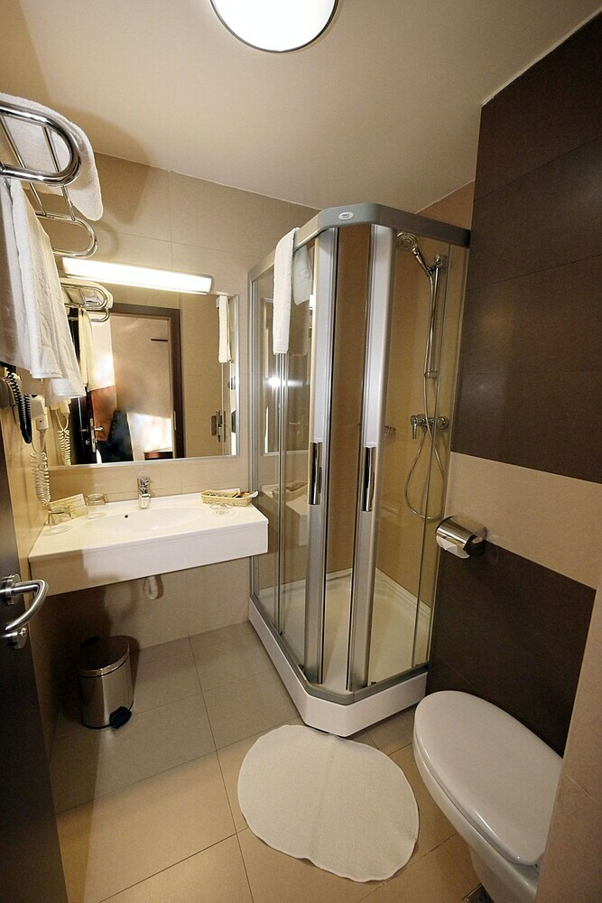 Berthelot Hotel
