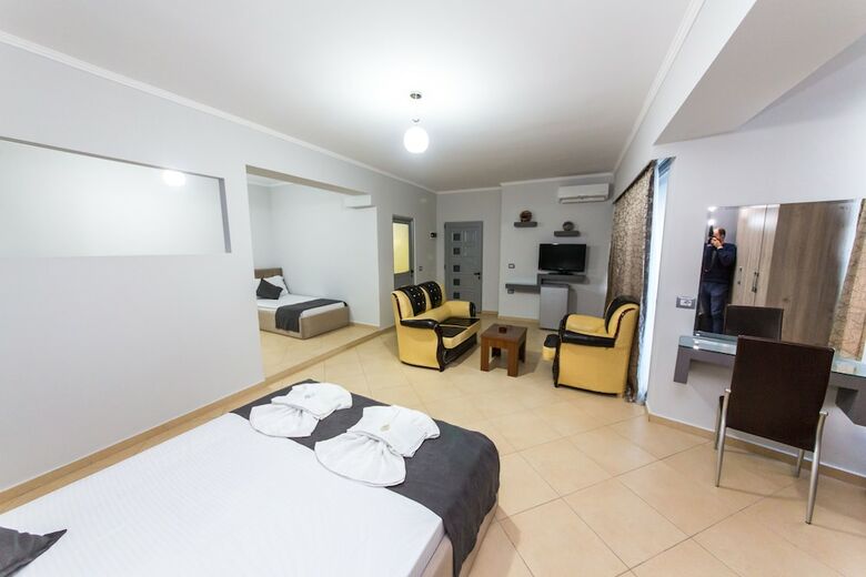 Hotel Kapllani