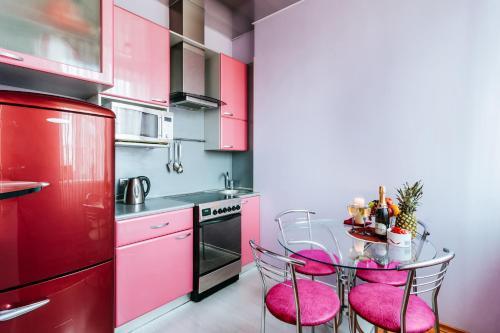 10 Apartment On Ploshad Pobedi