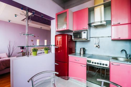 10 Apartment On Ploshad Pobedi