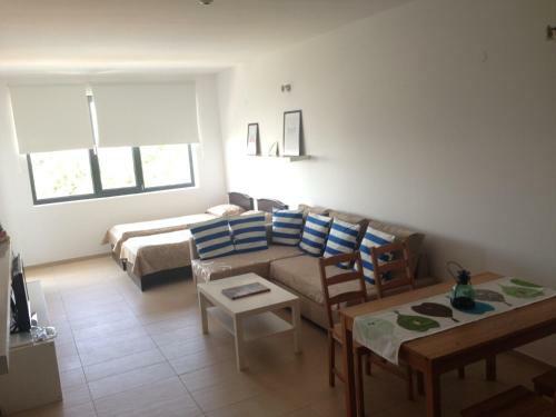 Dilov Apartments In Yalta Golden Sands
