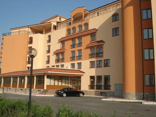 Happy Aparthotel & Spa