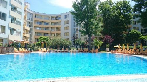 Aparthotel Yassen Holiday Village