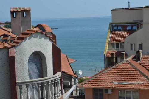 Hostal Guest House Petrovi