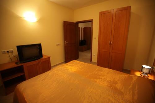 Royal Plaza Apartments