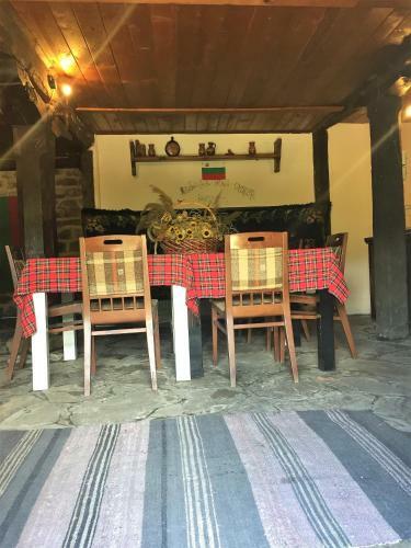 Dzhelepova Guest House- Pool Access
