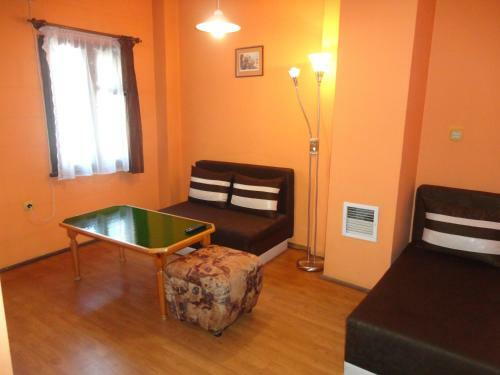 Hostal Guest House The House