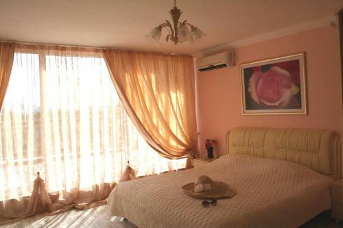 Rose Garden Hotel