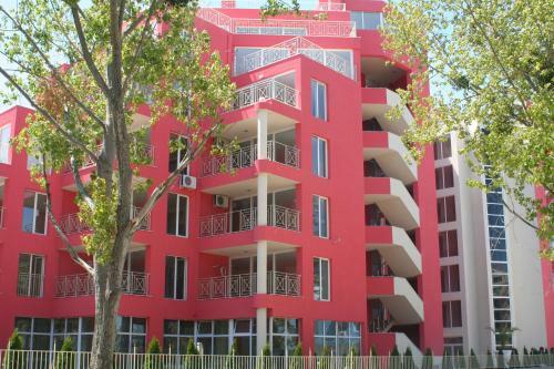 Rose Garden Hotel