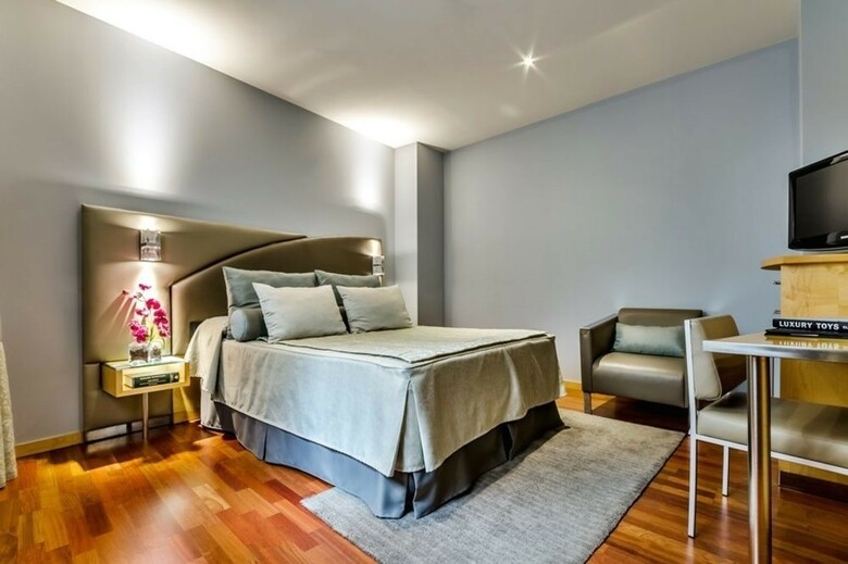 Hotel Sansi Diputacio